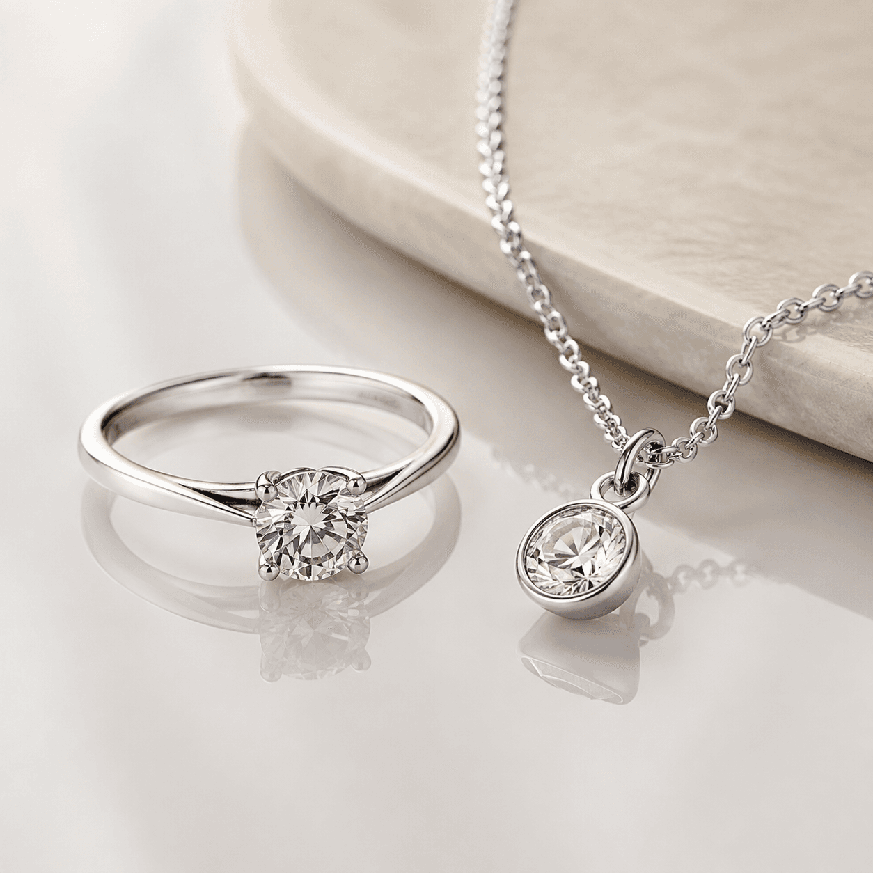 Sterling Silver Jewelry: Lefeng's B2B OEM/ODM Guide for Brands in Focus - Blog Header Image