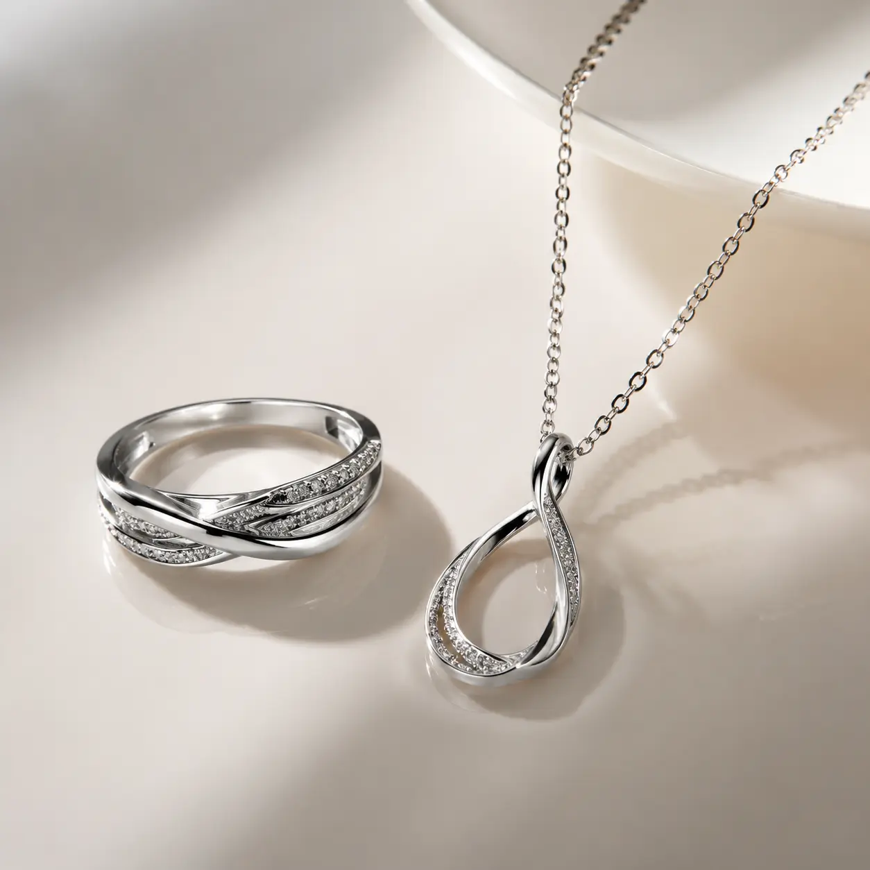 Sterling Silver Jewelry: OEM/ODM Expertise by Lefeng - Blog Header Image